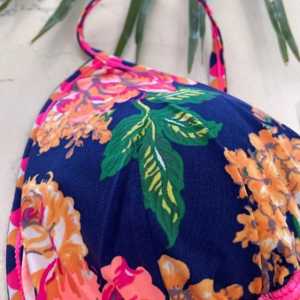 MAAJI Set - Arabella Triangle Bikini Top & Frisky Cheeky Bottom M/L
